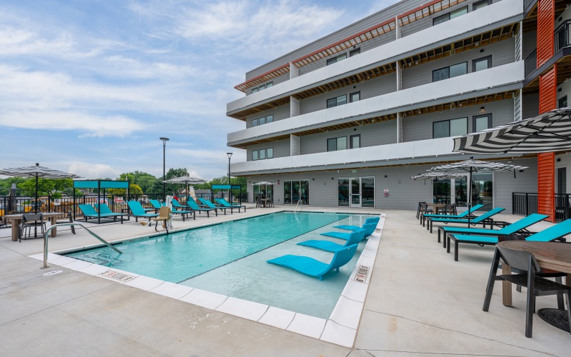 Pool with sundeck and furniture